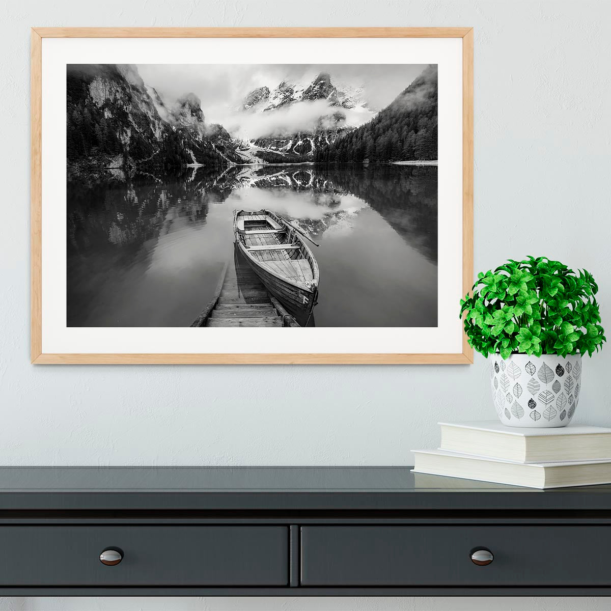 En Blanco Y Negro Framed Print - Canvas Art Rocks - 3