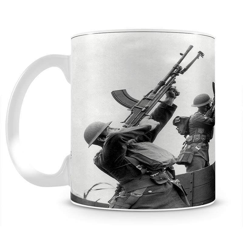 Battalion with anti-aircraft guns Mug - Canvas Art Rocks - 2