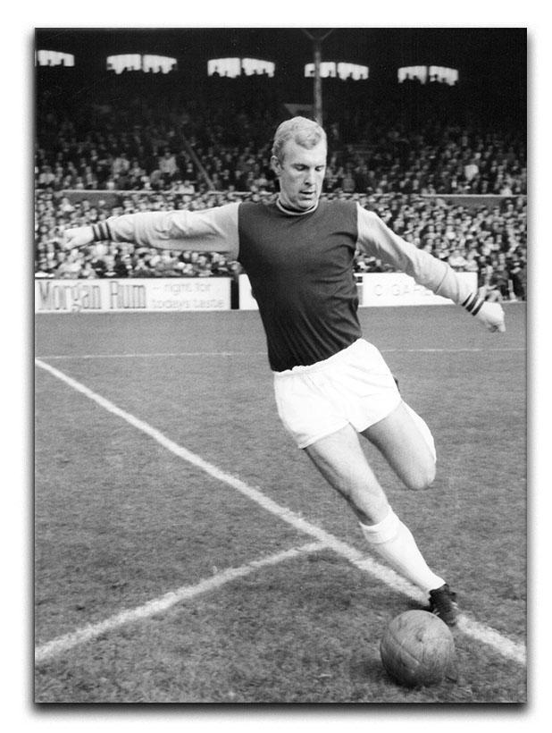 Bobby Moore West Ham Footballer Canvas Print or Poster  - Canvas Art Rocks - 1