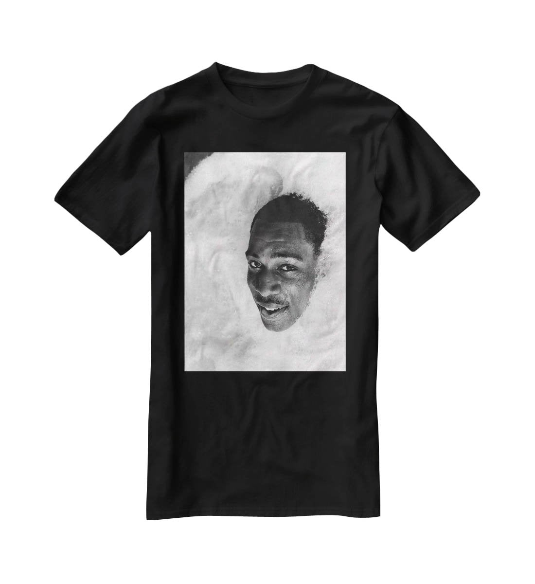 British boxer Frank Bruno in the Jacuzzi T-Shirt - Canvas Art Rocks - 1