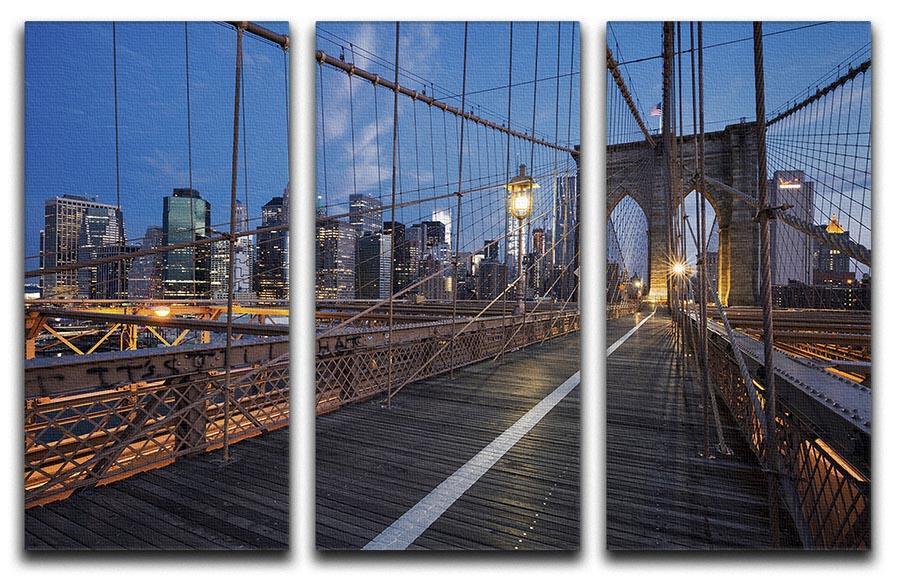 Brooklyn Bridge at sunrise 3 Split Panel Canvas Print - Canvas Art Rocks - 1