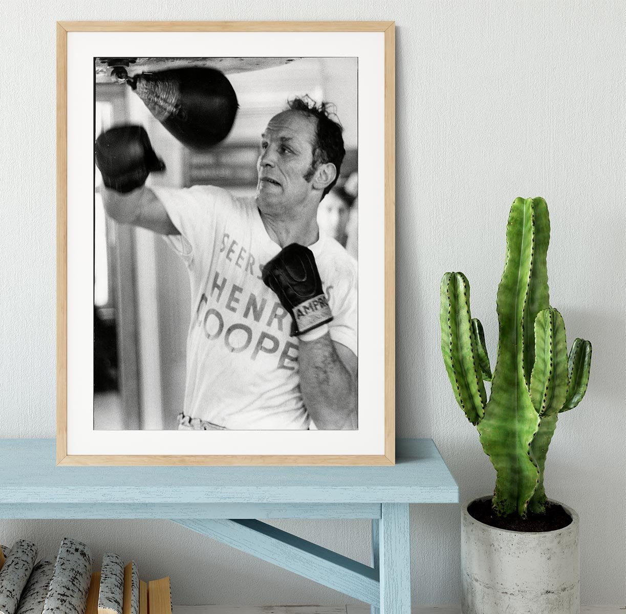 Henry Cooper in training Framed Print - Canvas Art Rocks - 3