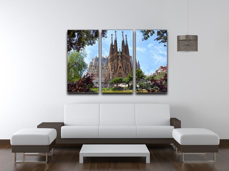 La Sagrada Familia 3 Split Panel Canvas Print - Canvas Art Rocks - 3