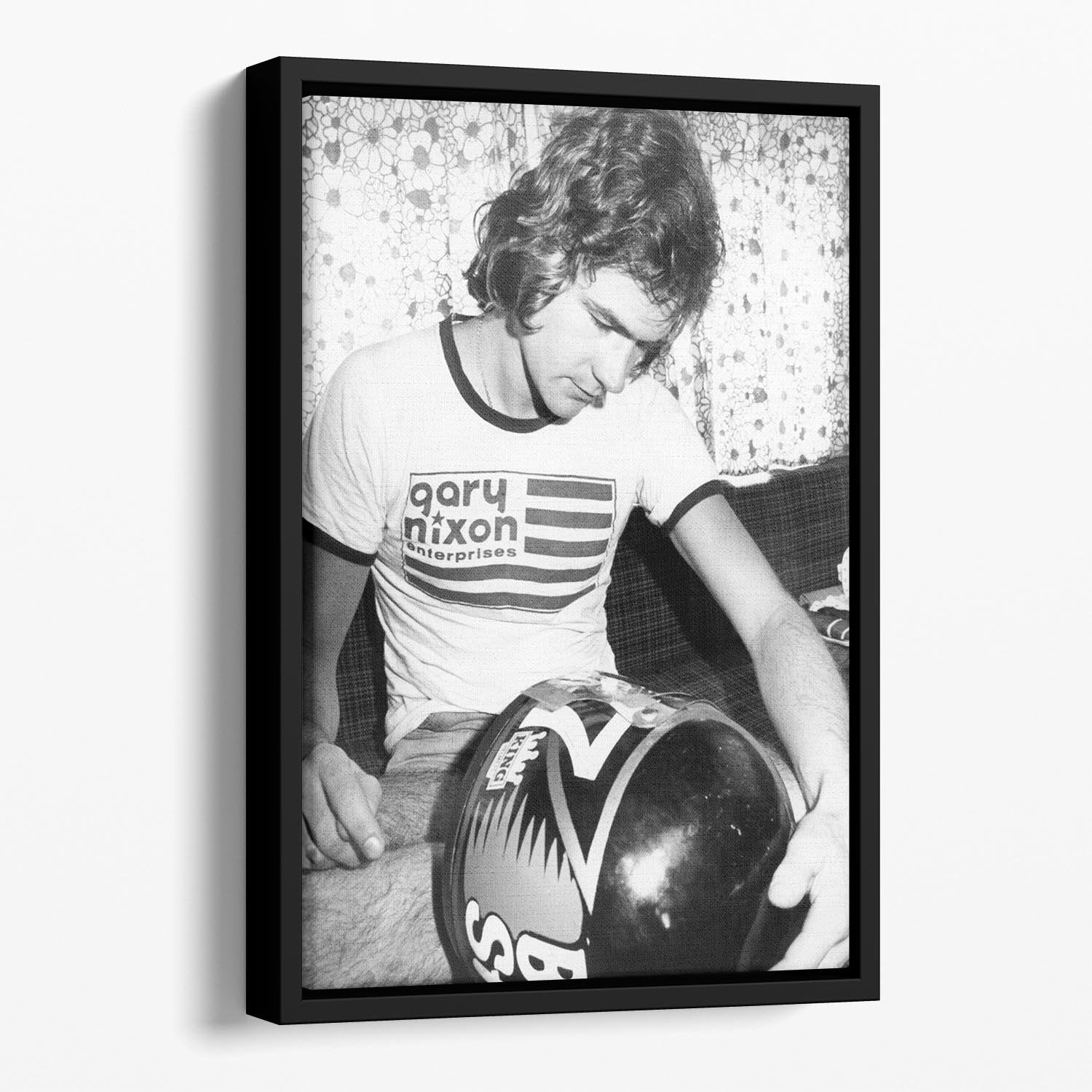 Motorcycle Racer Barry Sheene 1975 Floating Framed Canvas - Canvas Art Rocks - 1