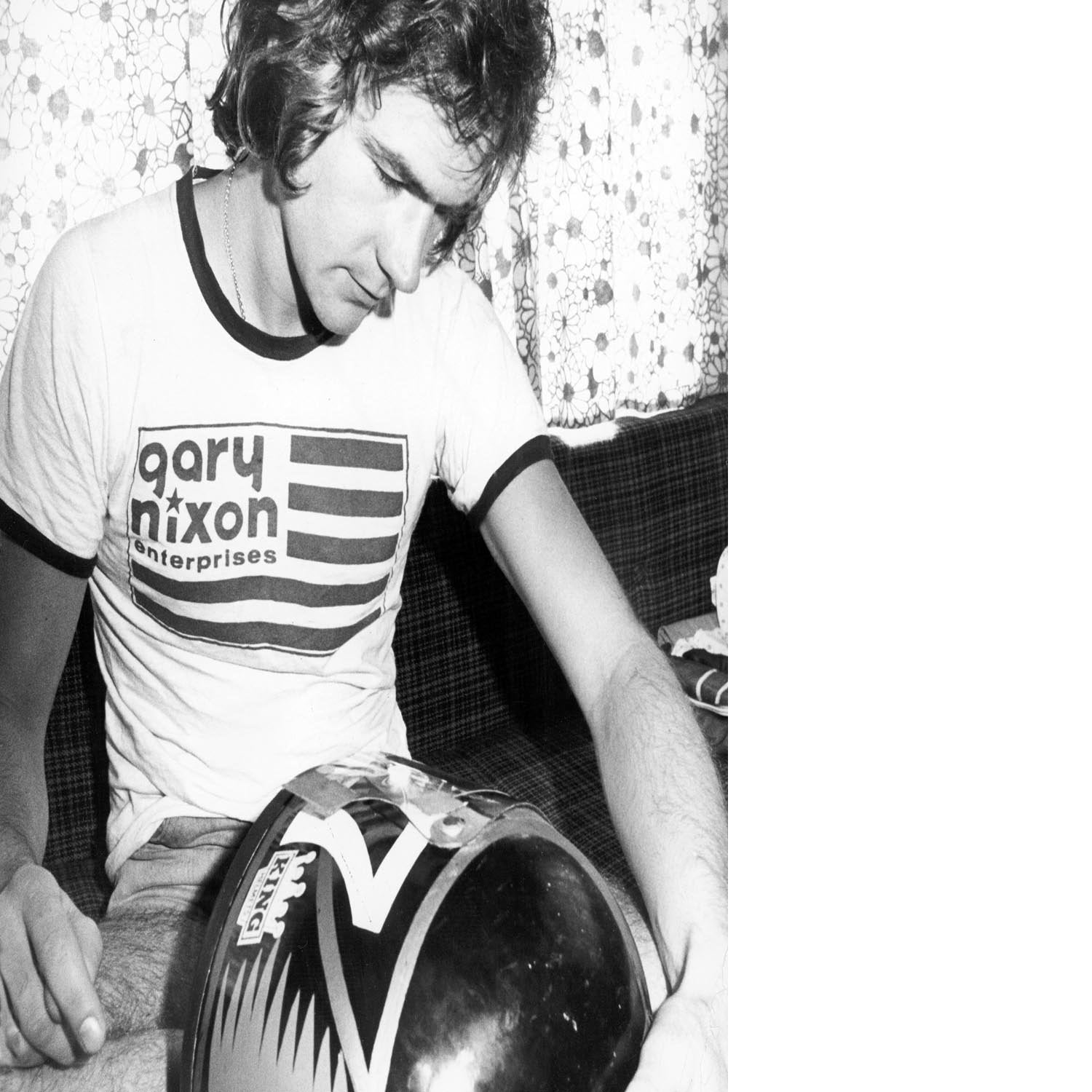 Motorcycle Racer Barry Sheene 1975 Floating Framed Canvas - Canvas Art Rocks - 2