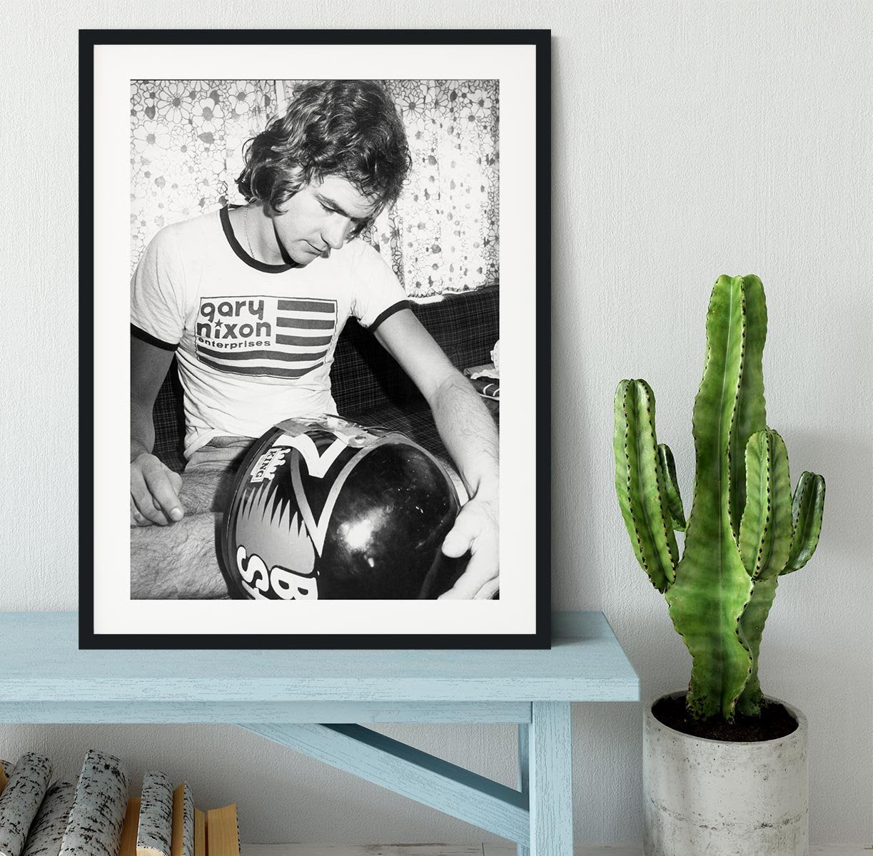 Motorcycle Racer Barry Sheene 1975 Framed Print - Canvas Art Rocks - 1
