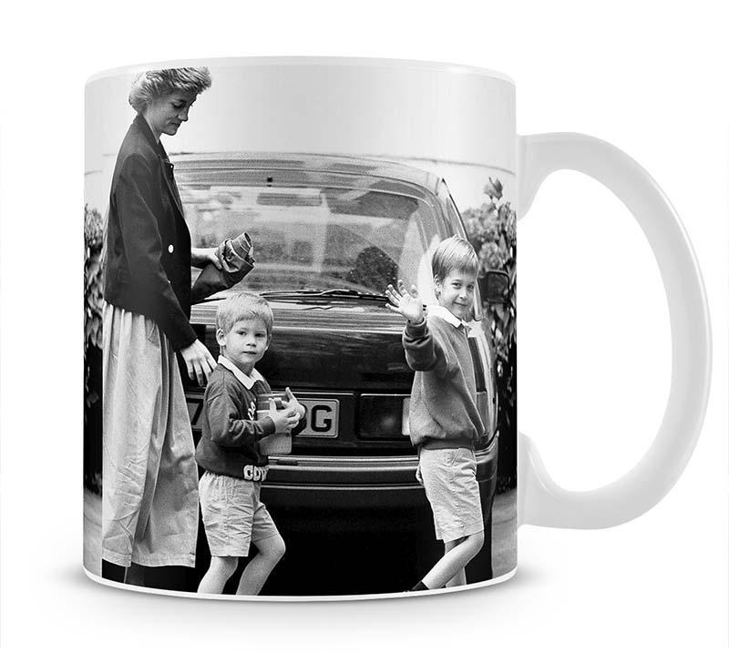 Prince Harry returning to school Mug - Canvas Art Rocks - 1