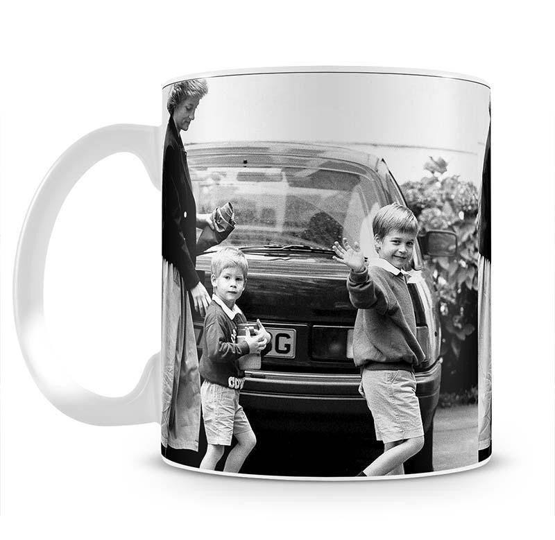 Prince Harry returning to school Mug - Canvas Art Rocks - 2