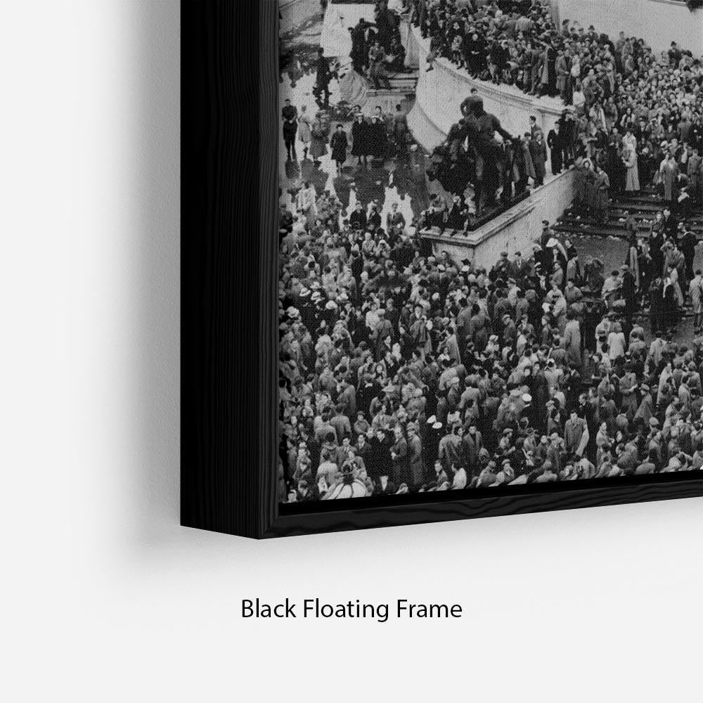 Queen Elizabeth II Coronation crowds at Buckingham Palace Floating Frame Canvas