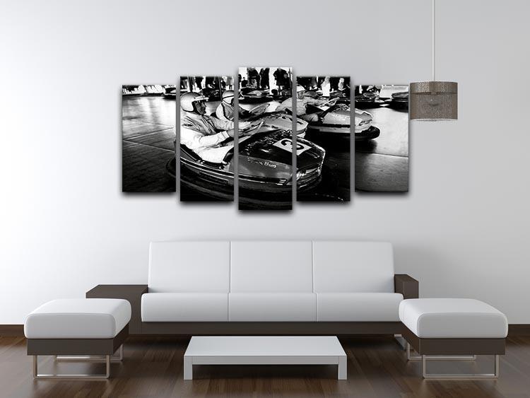 Racing drivers on the dodgems 5 Split Panel Canvas - Canvas Art Rocks - 3