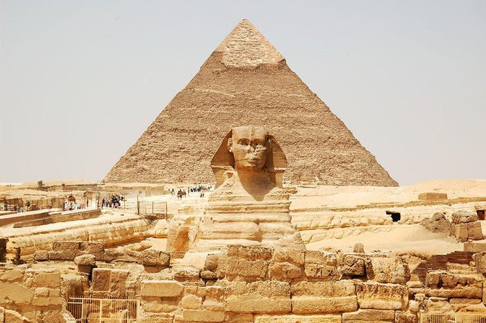 Spynx face on the Giza pyramid Wall Mural Wallpaper
